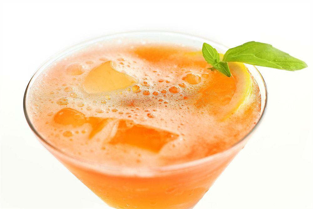 Le Meridien Jeddah Exterior photo A Bellini cocktail