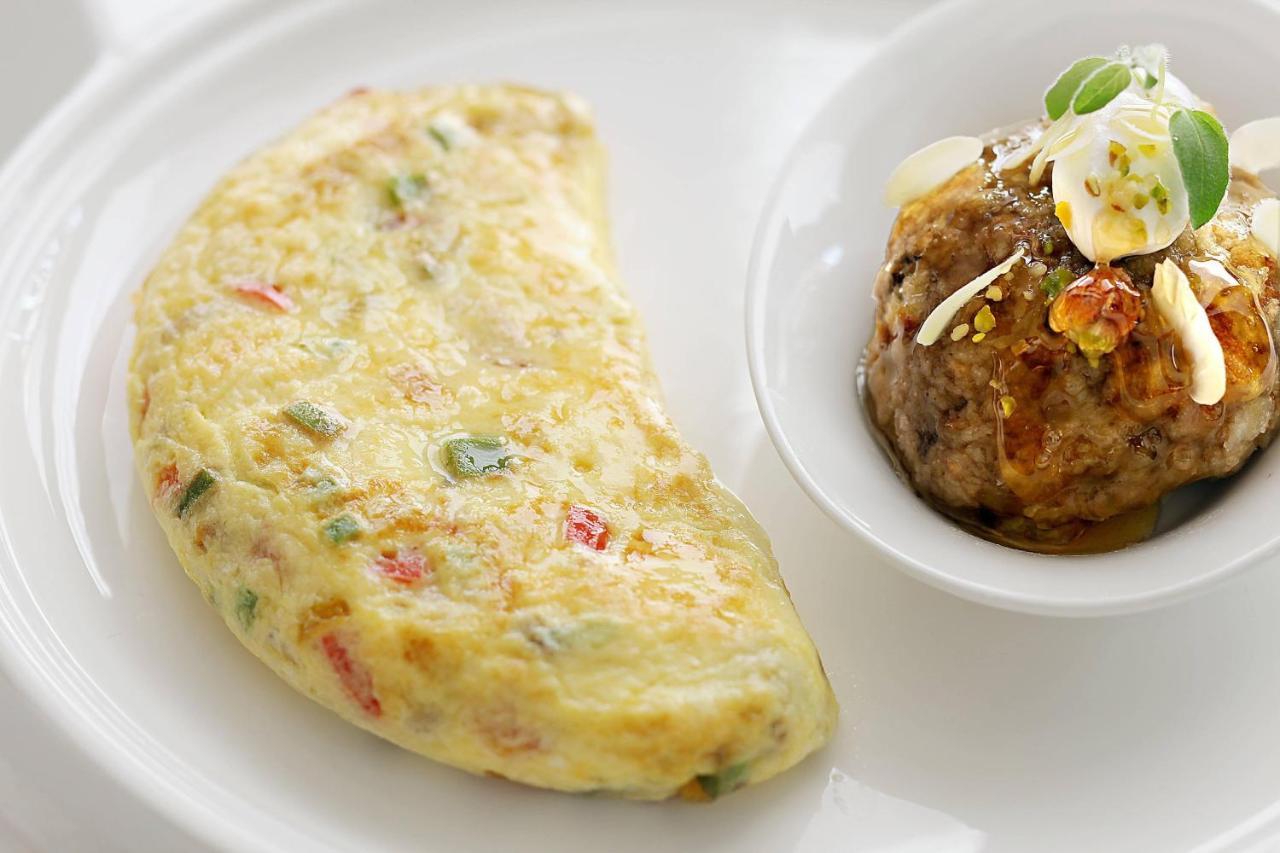 Le Meridien Jeddah Exterior photo An omelette
