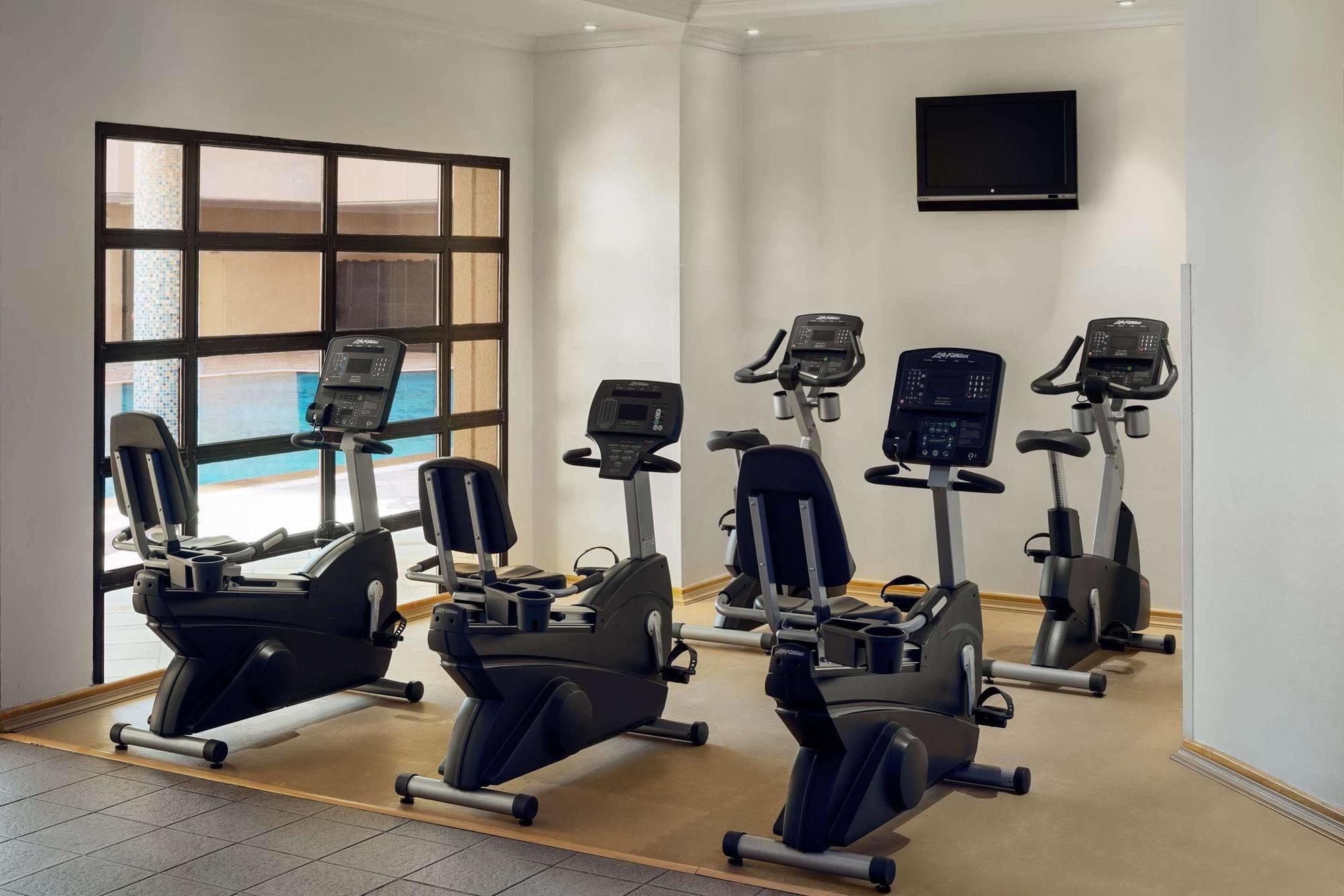 Le Meridien Jeddah Exterior photo Recumbent bikes
