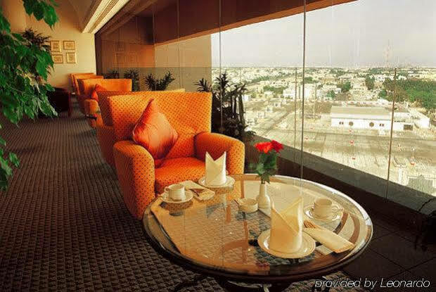 Le Meridien Jeddah Exterior photo Club Lounge